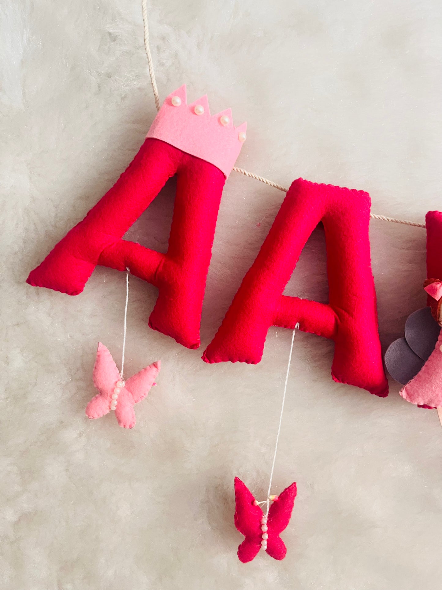 Minimalistic Theme Name Bunting